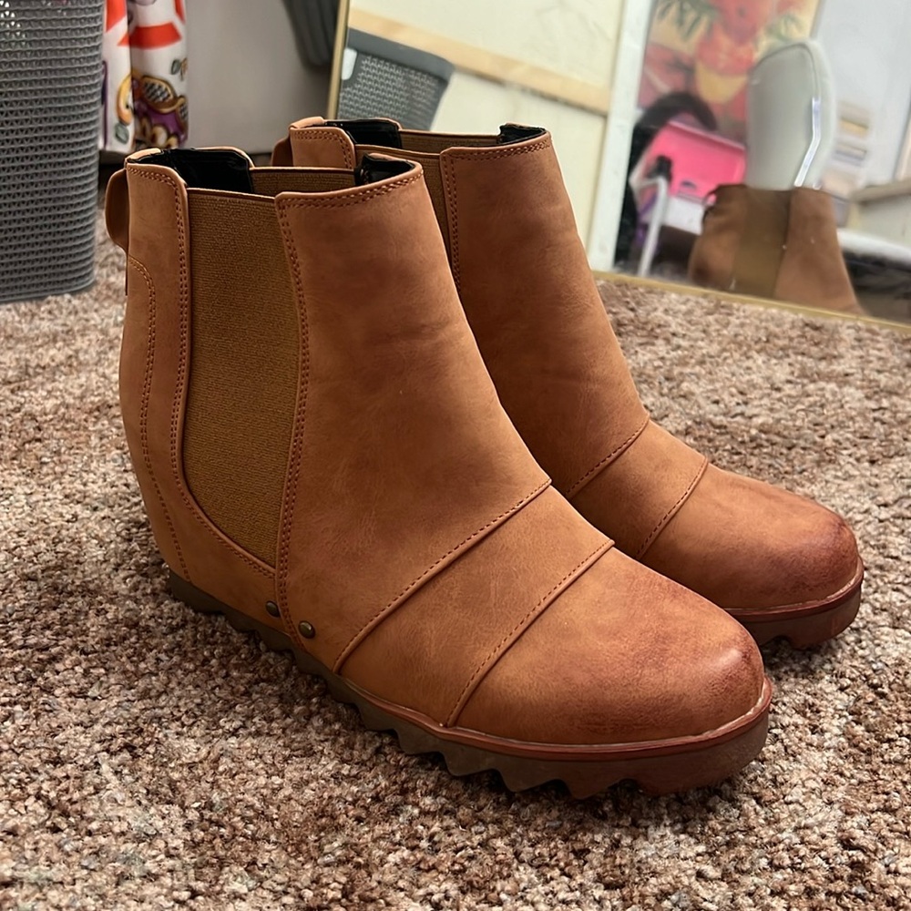 Womens Boot Wedges Size 9